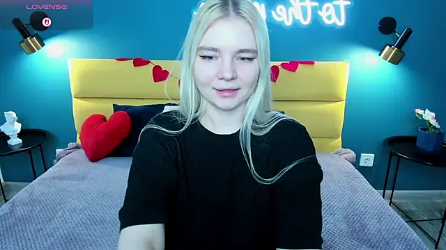 RuthBryant online show from February 4, 2026, 12:49 am