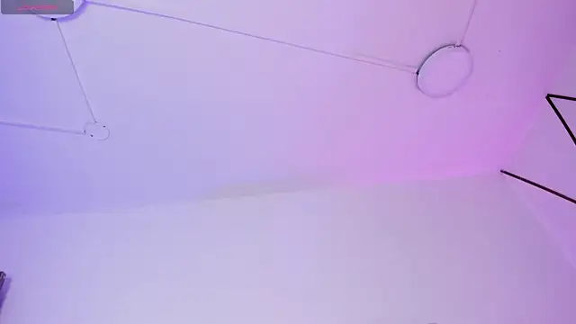 Venuswilds online show from November 3, 2025, 11:47 am