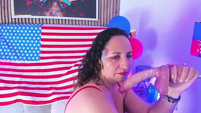 Luna Naughty1 online show from July 5, 2026, 1:21 am
