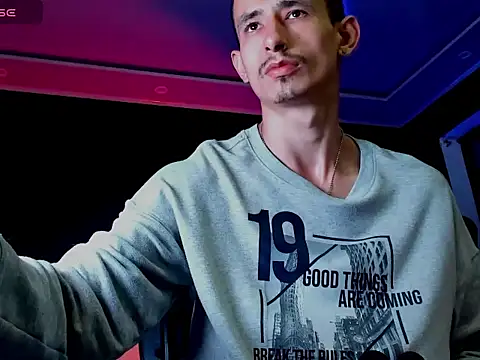 Snapshot of Damartinez27 chatting on October 1, 2025, 9:03 am Damartinez27 online show from October 1, 2025, 9:03 am