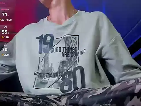 Snapshot of Damartinez27 chatting on November 30, 2025, 11:44 am Damartinez27 online show from November 30, 2025, 11:44 am