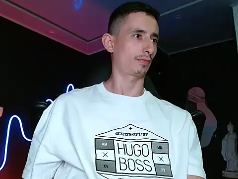 Snapshot of Damartinez27 chatting on September 21, 2025, 7:35 am Damartinez27 online show from September 21, 2025, 7:35 am