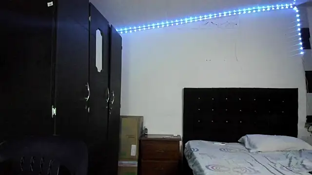 Ryan xc1 online show from September 22, 2025, 3:12 am