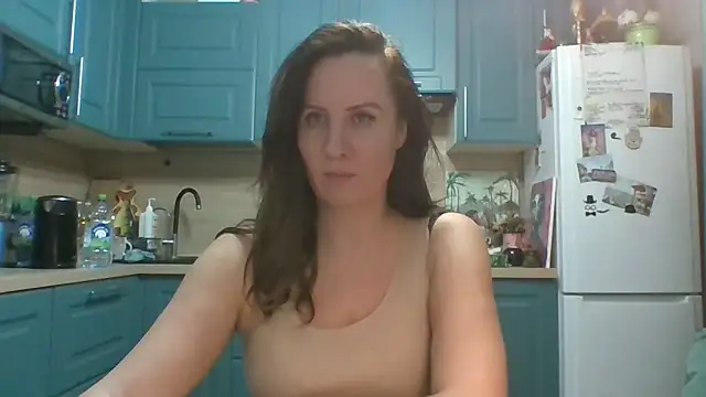 Snapshot of ALICAINWONDERLAND chatting on April 1, 2026, 9:12 pm ALICAINWONDERLAND online show from April 1, 2026, 9:12 pm