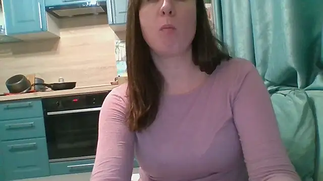 ALICAINWONDERLAND online show from December 5, 2025, 4:16 pm