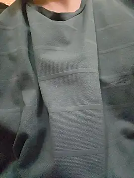 coupleyug online show from December 20, 2025, 4:21 pm