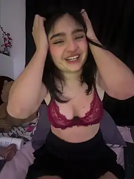 Clementyne30 online show from April 12, 2026, 1:09 am