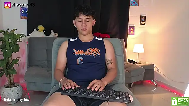 Snapshot of elias_steel1 chatting on March 20, 2026, 1:01 pm elias steel1 online show from March 20, 2026, 1:01 pm