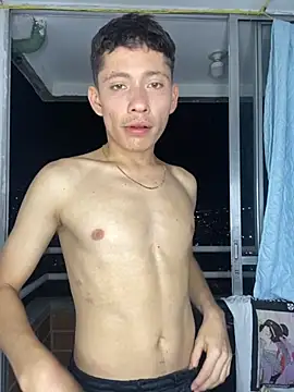 Snapshot of elfernh chatting on September 10, 2025, 11:48 pm elfernh online show from September 10, 2025, 11:48 pm