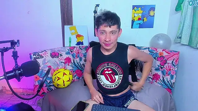 Snapshot of elfernh chatting on September 30, 2025, 5:35 am elfernh online show from September 30, 2025, 5:35 am