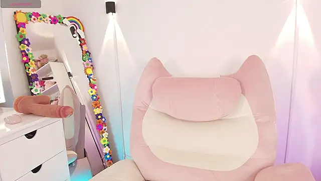 justonecute online show from June 16, 2026, 11:49 pm