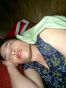 CoMay003 online show from May 5, 2026, 5:38 pm