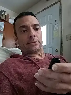 Snapshot of dicinyou80 chatting on January 14, 2026, 7:06 pm dicinyou80 online show from January 14, 2026, 7:06 pm