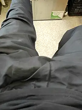 hansvonerotic1 online show from September 16, 2025, 10:16 am