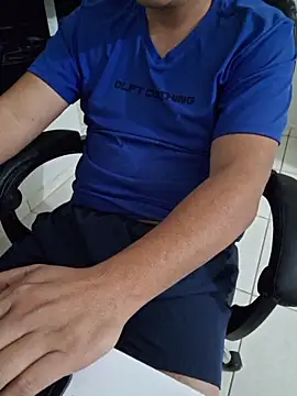 Snapshot of Carloskasado chatting on November 3, 2025, 11:58 am Carloskasado online show from November 3, 2025, 11:58 am