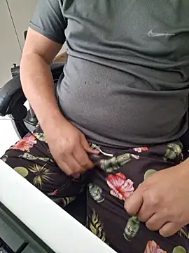 Snapshot of Carloskasado chatting on January 19, 2026, 1:26 pm Carloskasado online show from January 19, 2026, 1:26 pm