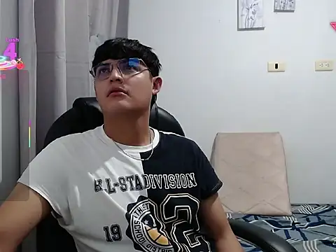 Snapshot of yesitwink_ chatting on March 16, 2026, 2:41 am yesitwink online show from March 16, 2026, 2:41 am