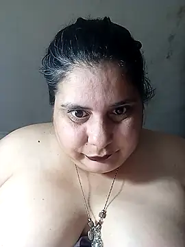 Ayma1983 online show from September 25, 2025, 11:55 pm