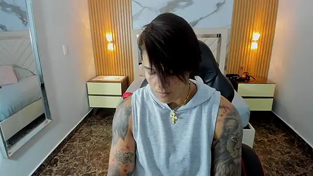 KAROLLJONES1 online show from July 22, 2026, 7:05 pm