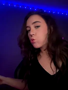 goddessmissmia online show from October 22, 2025, 9:46 pm