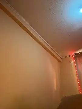 princesaliay online show from March 10, 2026, 10:52 am