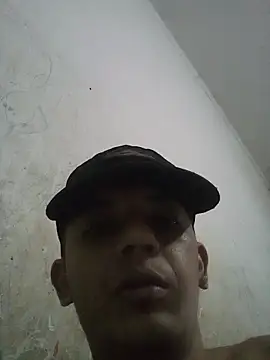Snapshot of Ariihot chatting on March 27, 2026, 8:37 am Ariihot online show from March 27, 2026, 8:37 am