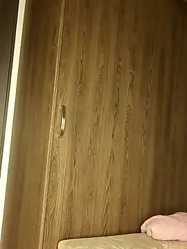 Snapshot of linda_luna29 chatting on February 14, 2026, 4:02 am linda luna29 online show from February 14, 2026, 4:02 am