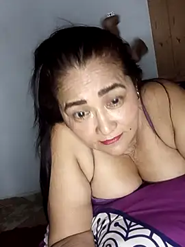 Snapshot of linda_luna29 chatting on September 18, 2025, 1:52 am linda luna29 online show from September 18, 2025, 1:52 am