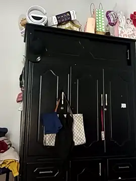 Snapshot of linda_luna29 chatting on January 17, 2026, 2:37 am linda luna29 online show from January 17, 2026, 2:37 am