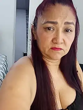 linda luna29 online show from May 16, 2026, 4:55 am