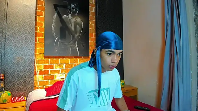 AlanCutee online show from November 11, 2025, 11:27 am