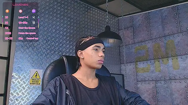 AlanCutee online show from October 4, 2025, 11:45 am