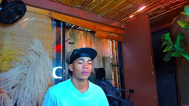 AlanCutee online show from January 18, 2026, 1:25 pm