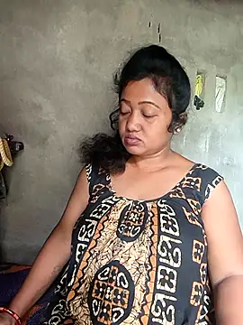 Cute-Swewty online show from September 14, 2025, 4:24 am