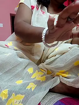 Cute-Swewty online show from April 9, 2026, 2:56 pm