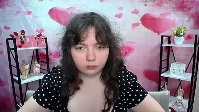 NeonilaLisova online show from April 9, 2026, 5:09 am