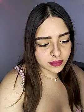 Snapshot of Nahomy_cm chatting on October 16, 2025, 8:28 pm Nahomy cm online show from October 16, 2025, 8:28 pm