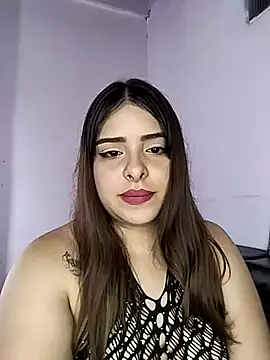 Snapshot of Nahomy_cm chatting on October 1, 2025, 8:02 pm Nahomy cm online show from October 1, 2025, 8:02 pm