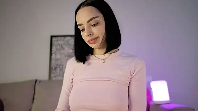 mia cupcake online show from September 17, 2025, 3:14 pm