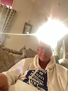 philefc online show from September 21, 2025, 3:06 pm