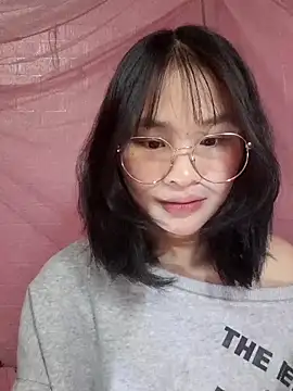 saronla 03 online show from February 4, 2026, 8:59 pm