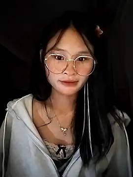 saronla 03 online show from September 29, 2025, 2:01 pm