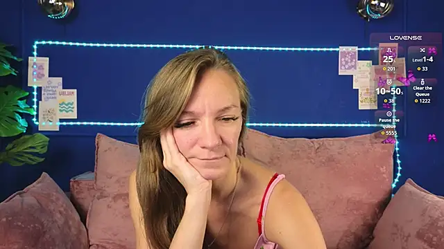 Jesica mooon online show from September 24, 2025, 1:35 am