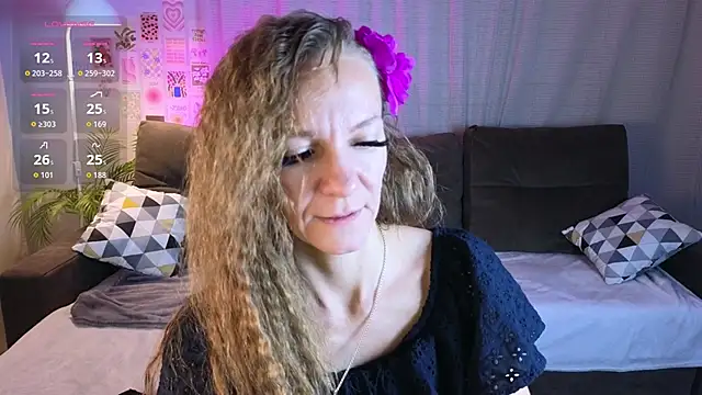 Jesica mooon online show from October 18, 2025, 1:29 am