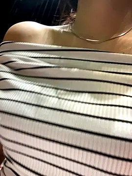   BabyShowPublic   online show from November 15, 2025, 3:16 pm