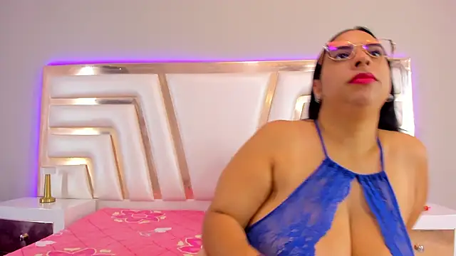 GeminisClark online show from July 8, 2026, 12:28 pm