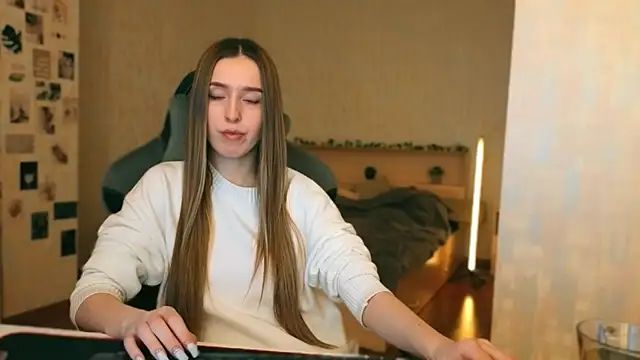 Snapshot of yourrdanceteacher chatting on February 21, 2026, 8:22 pm yourrdanceteacher online show from February 21, 2026, 8:22 pm