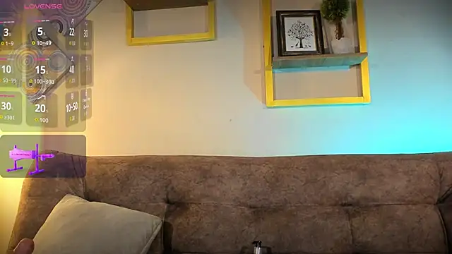 RACHELRUIZ online show from September 14, 2025, 4:18 pm