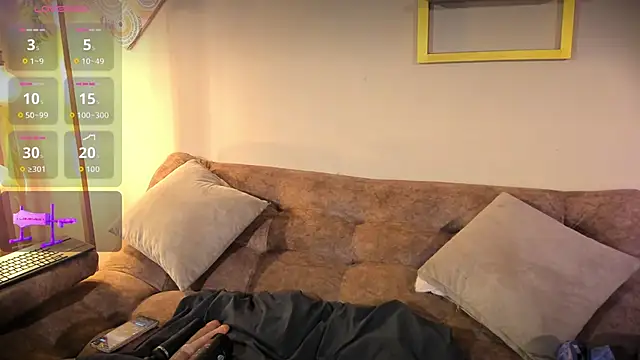 RACHELRUIZ online show from September 22, 2025, 3:07 pm