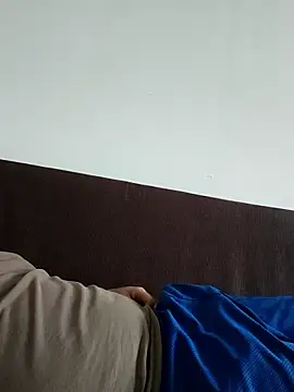 flr196 online show from January 7, 2026, 12:10 pm